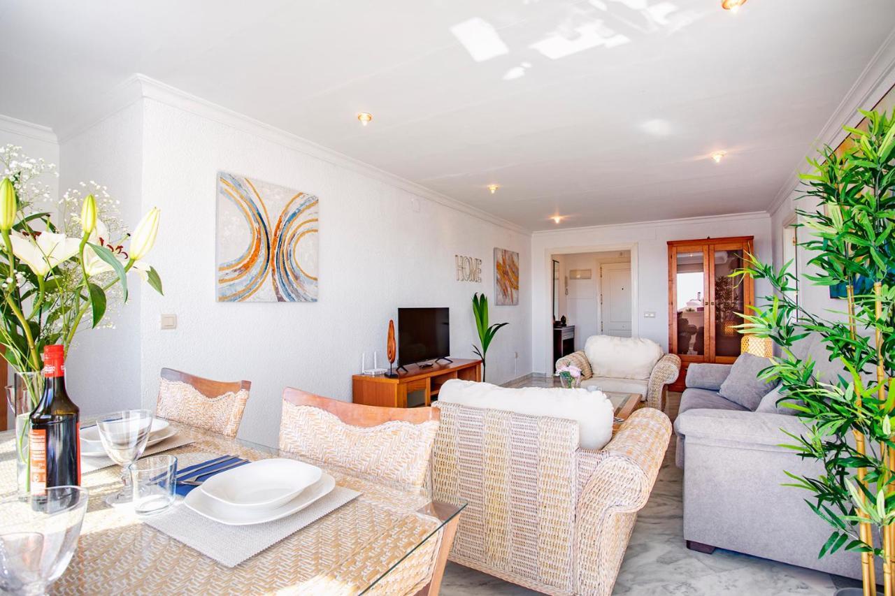 Beach And Pool Holidays At The Grand Coloso Benalmadena Exterior photo