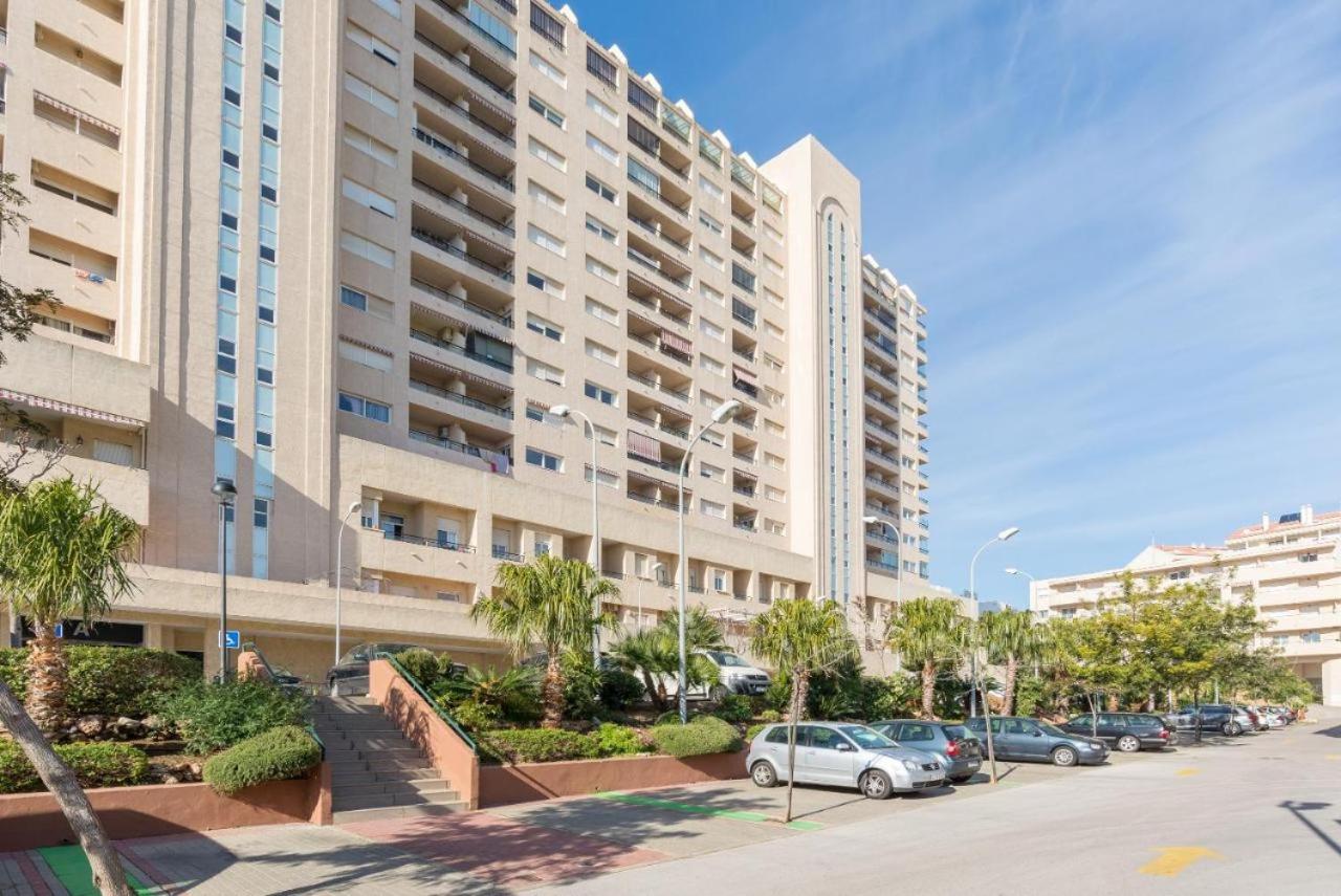 Beach And Pool Holidays At The Grand Coloso Benalmadena Exterior photo