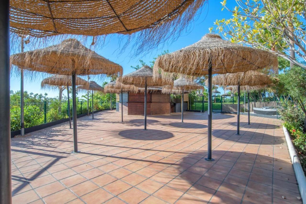Beach And Pool Holidays At The Grand Coloso Benalmadena Exterior photo