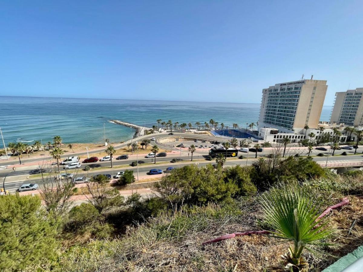 Beach And Pool Holidays At The Grand Coloso Benalmadena Exterior photo